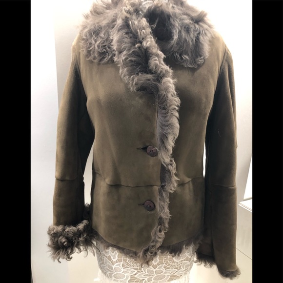 Canadian Shearling Jacket - Picture 2 of 6